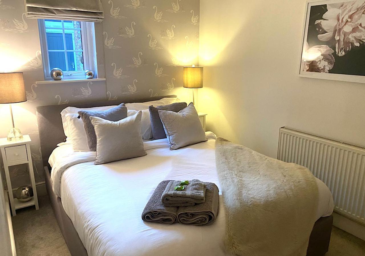 The Lodge Chester - Luxury Apartment For Two, With Free Parking! Hough Green المظهر الخارجي الصورة